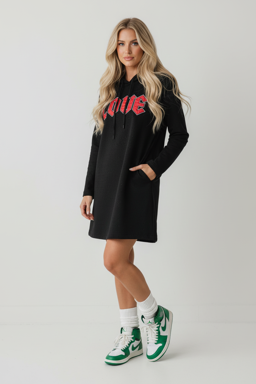 Robe Love Moschino avec Air Jordan